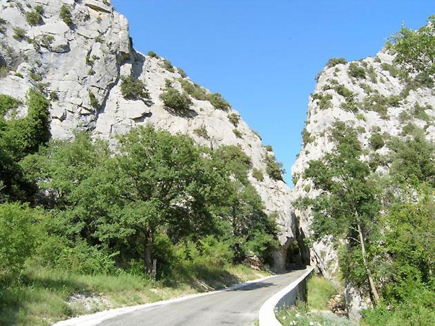 La Baptistine Face Au Ventoux La Clue Plaisians 외부 사진